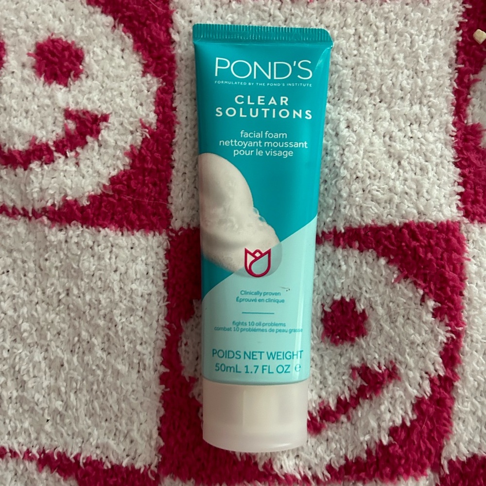 ponds clear solutions facial foam!